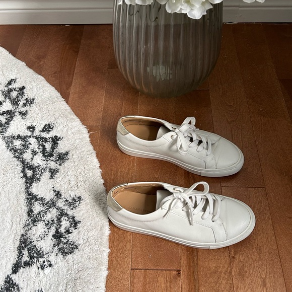 Banana Republic white leather sneakers - Picture 2 of 4